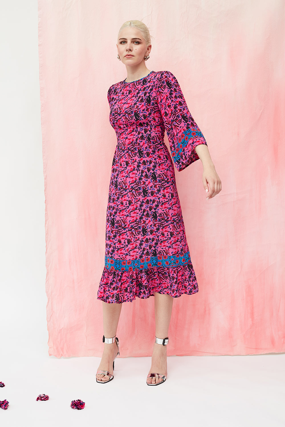 Lainey dress in pink
