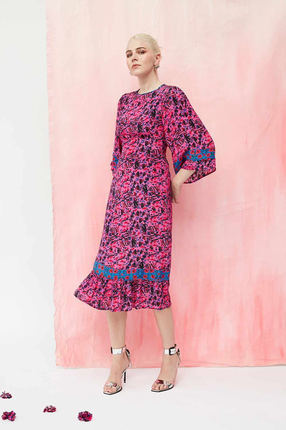 Lainey dress in pink