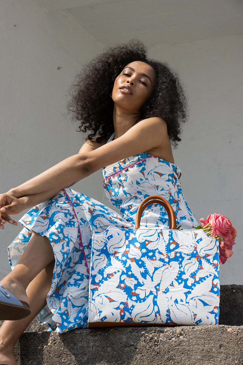 FeRi x PEELO TOTE bag model 3