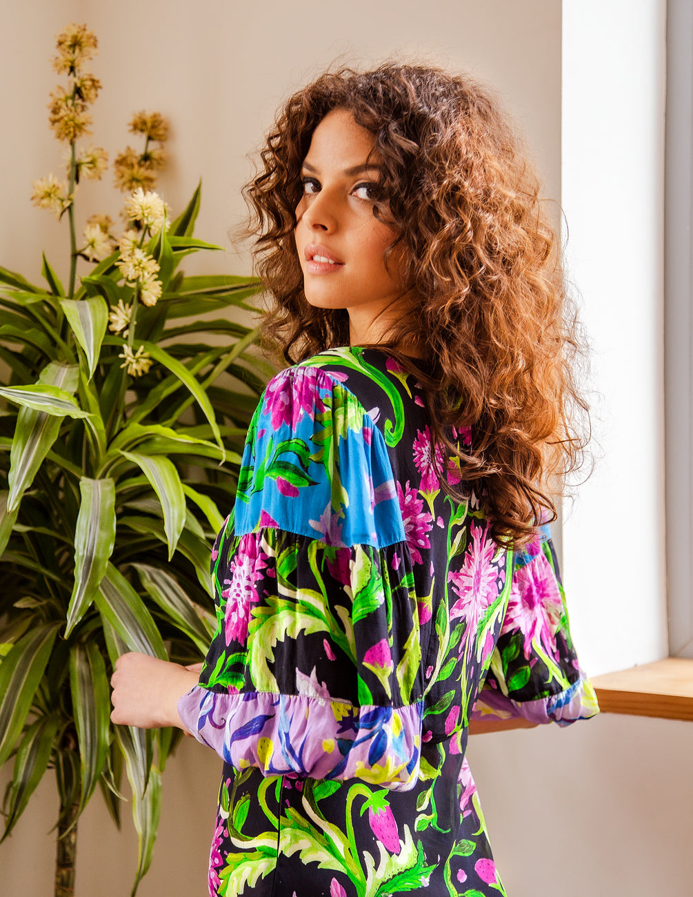 The Aisling dress in navy/black strawberry print