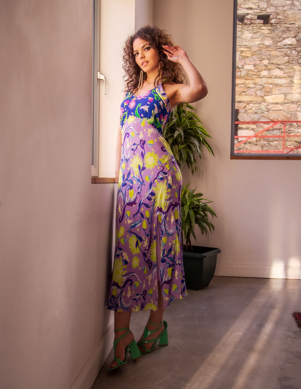The Saoirse dress in lilac strawberry floral print